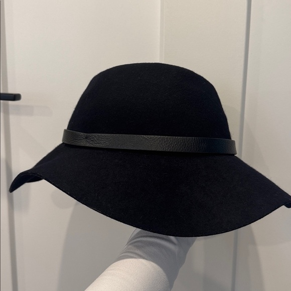 J Crew Navy Wool Floppy Hat, Size Small/Medium - Picture 3 of 5